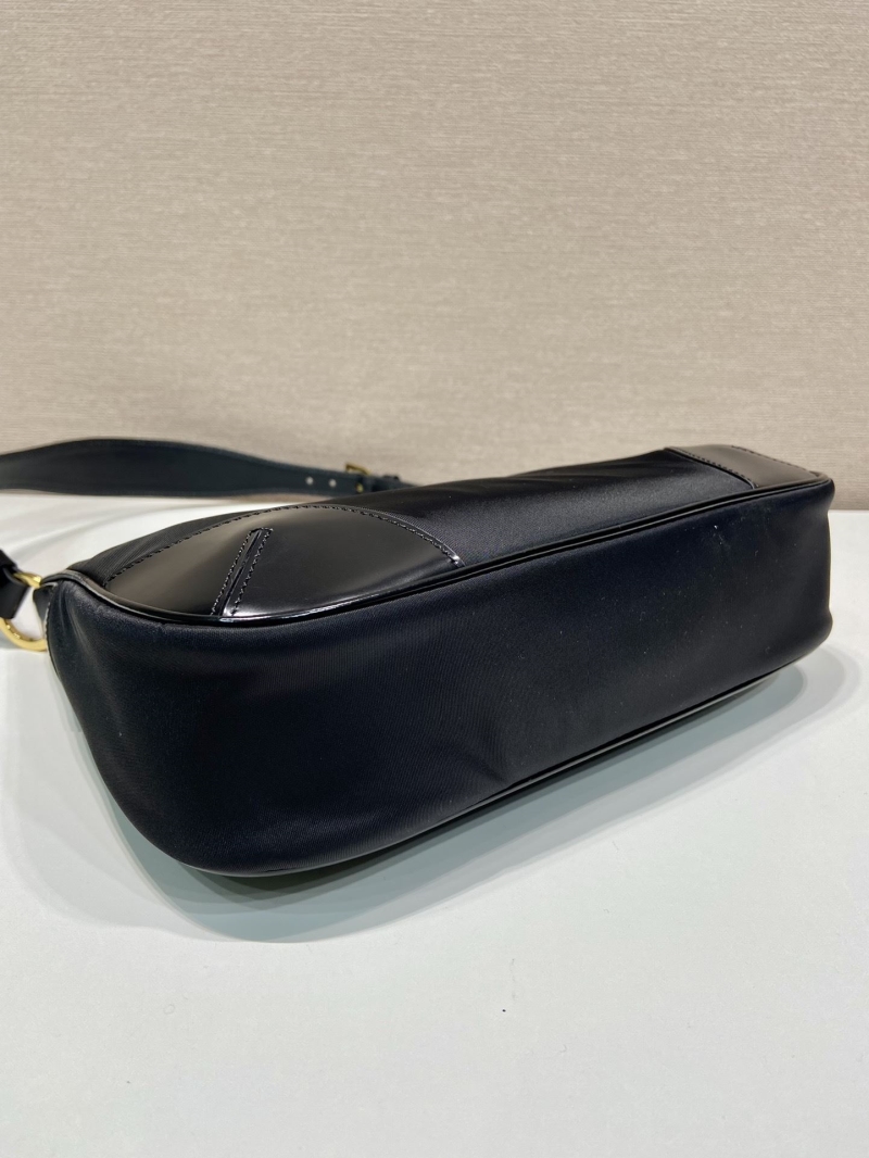 Pra*a hobo bags
